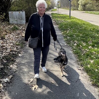 Bild vergr&ouml;&szlig;ern: GiselaB&uuml;ttner3
